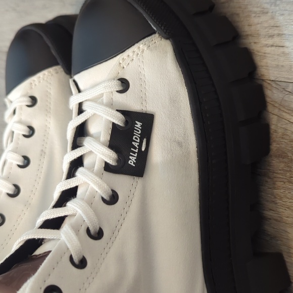 Palladium Revolt Ho TX Star Platform Boots - Picture 2 of 13